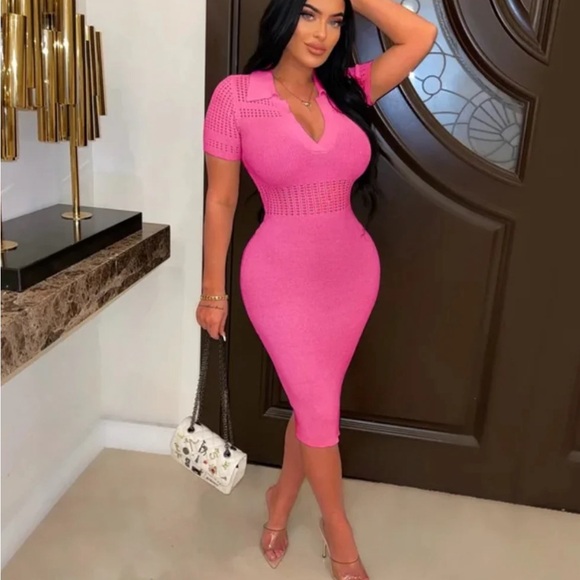 PINK COLLAR KNIT DRESS - Picture 2 of 2